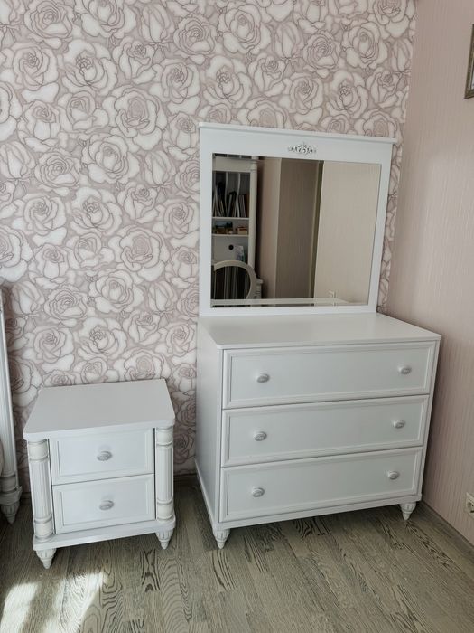 Продаю комплект дитячих меблів Cilek Romantik