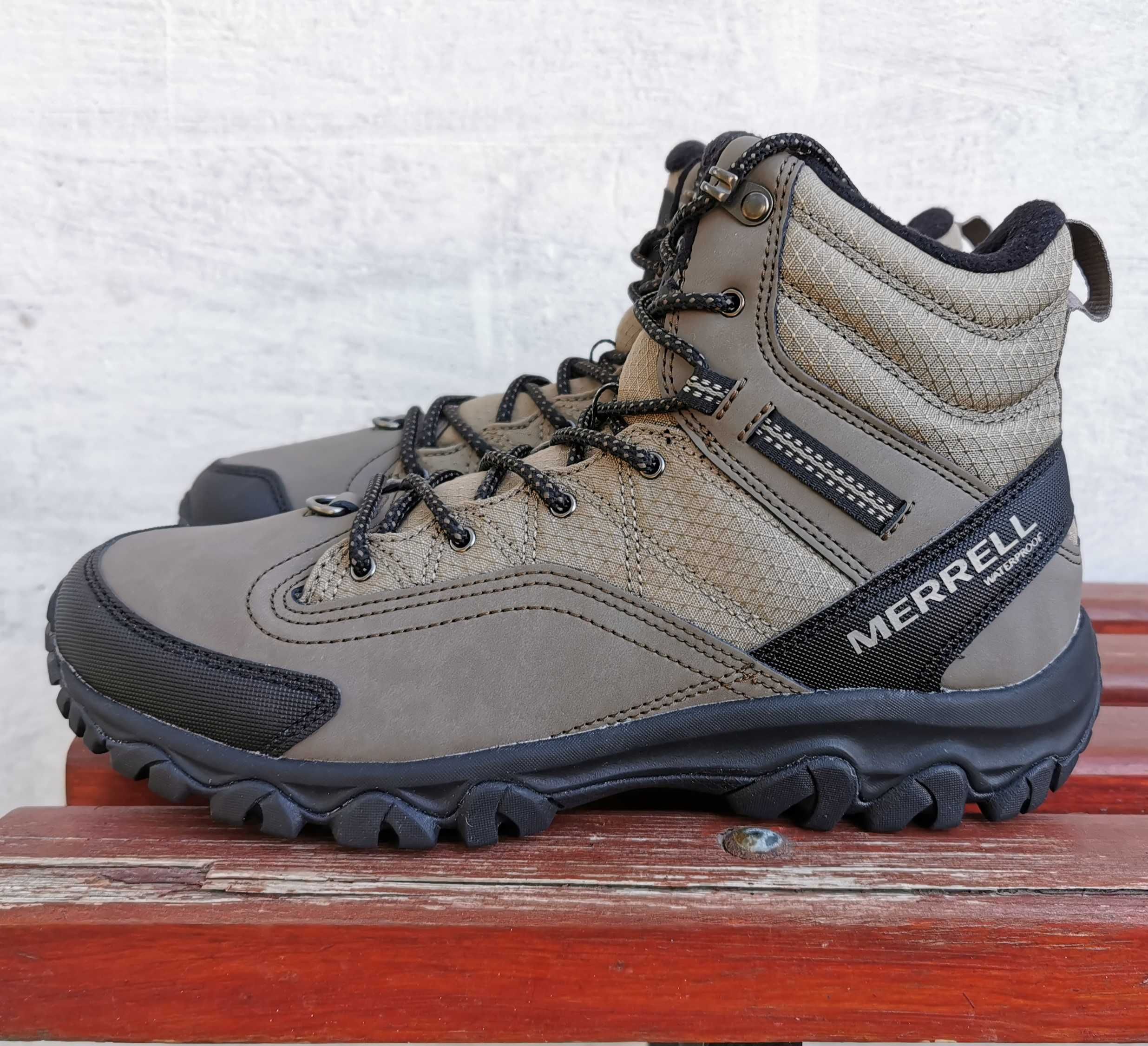 Зимние кожаные  ботинки Merrell Thermo Akita 41,5  р. Оригинал