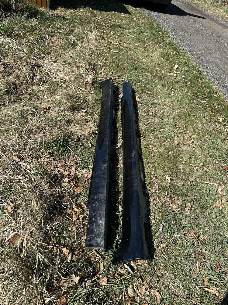 Nakładki progowe progi BMW F10 F11  lakier: Schwarz 2 kod 668
