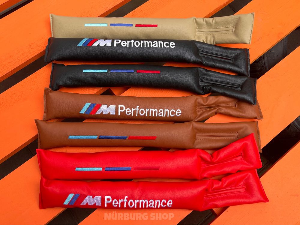Уплотнитель вставка между сидений BMW M Performance черная подушка