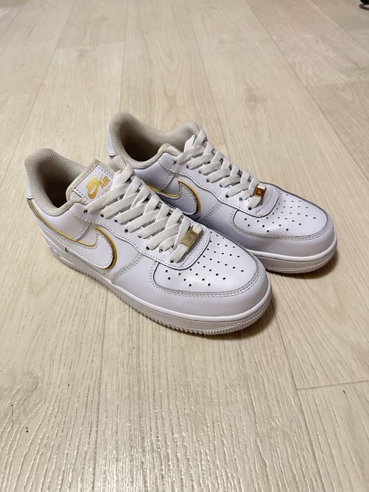 Nike air force white 40р жіночі білі кросівки найк