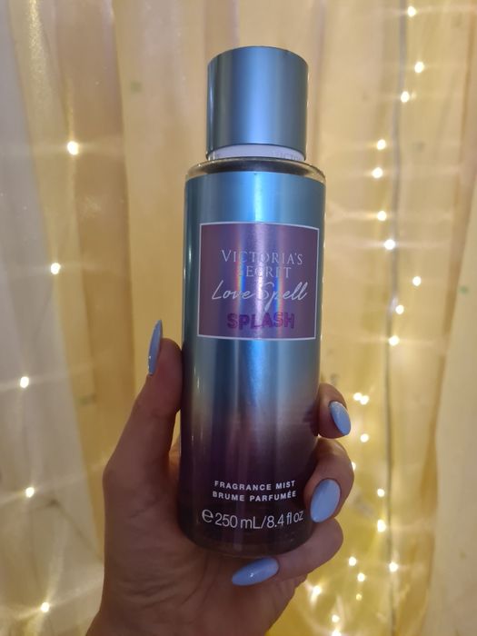 Спрей для тіла Love Spell Splash / міст Вікторія Сікрет
