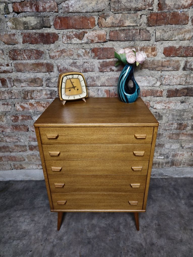 Komoda vintage Skandynawska po renowacji