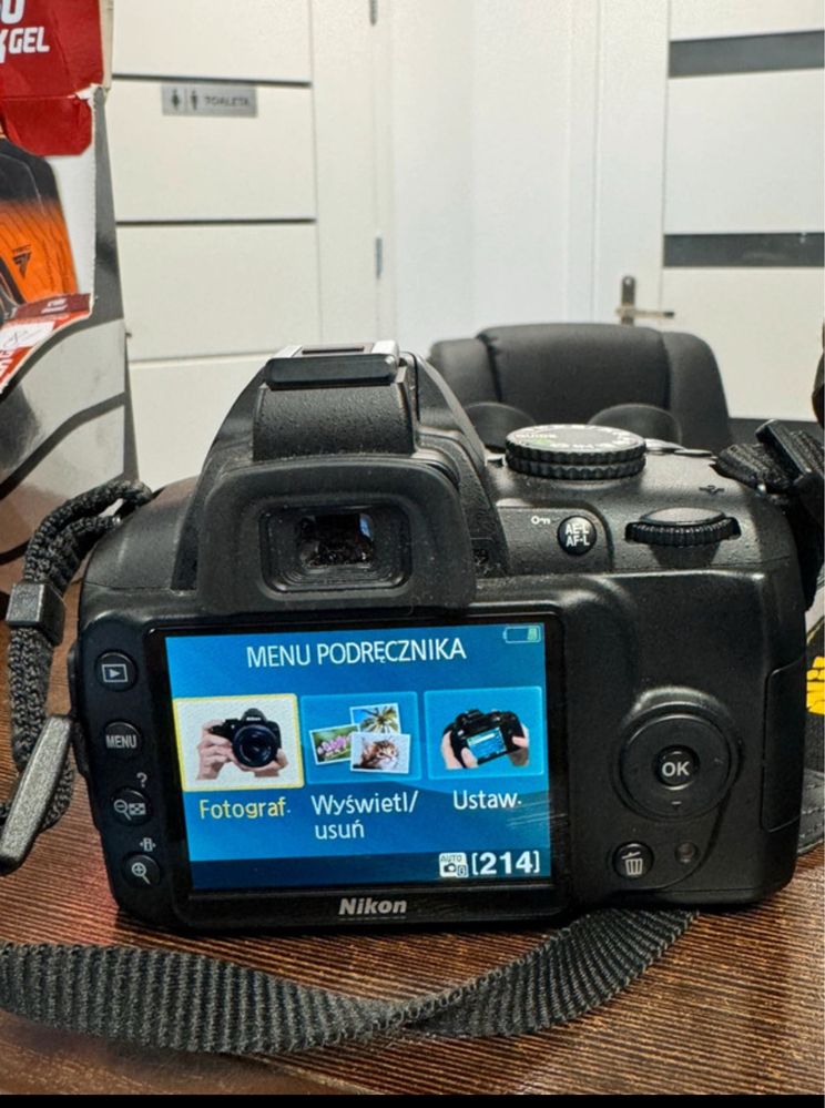 Aparat Nikon D3000 komplet