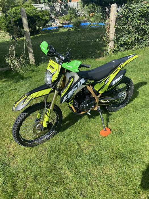 Asix xb 88 300cc 48 mth, jak nowy.