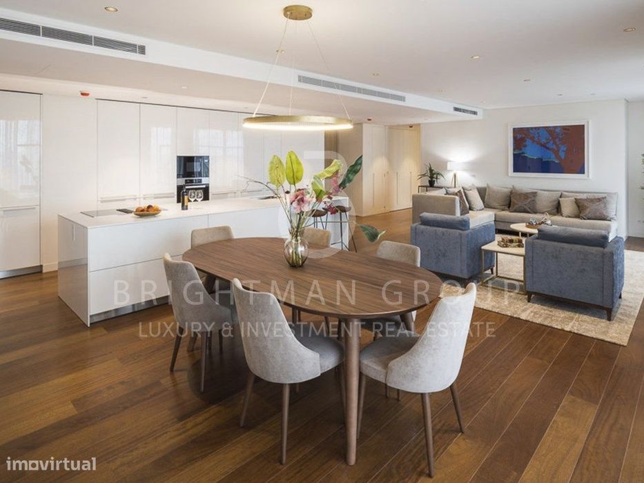 Apartamento T3 com vista panorâmica para o Rio Tejo