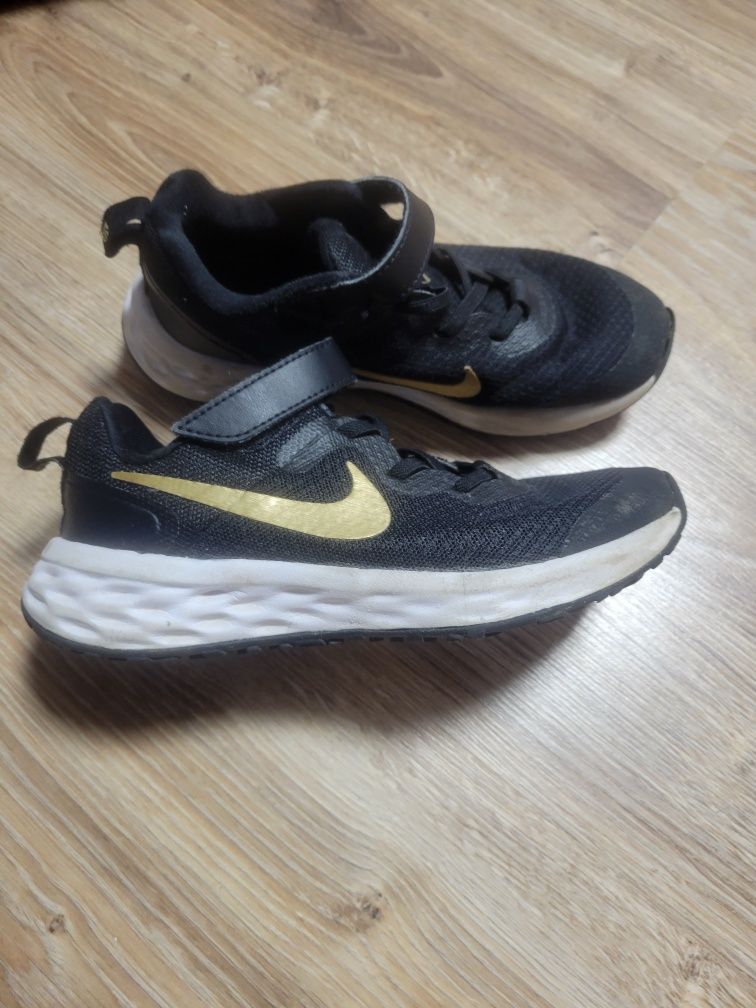 Buty Nike rozmiar 33