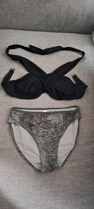 Купальники роздільні/суцільні