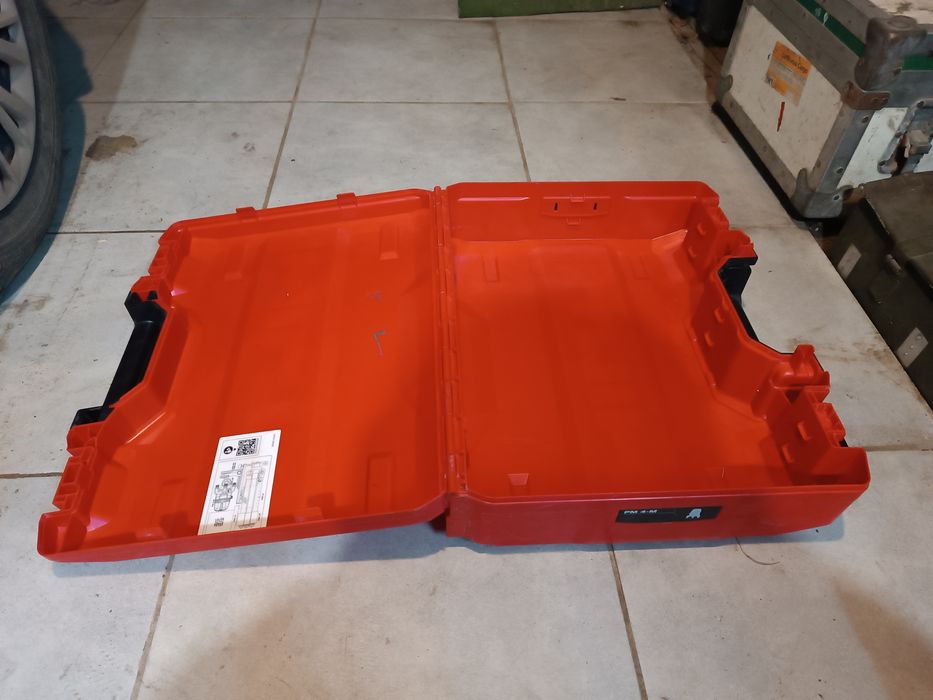 Ящик для інструментів хілті