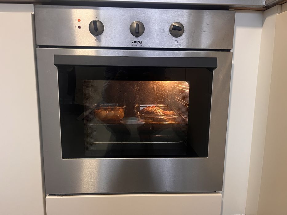 Forno marca Zanussi