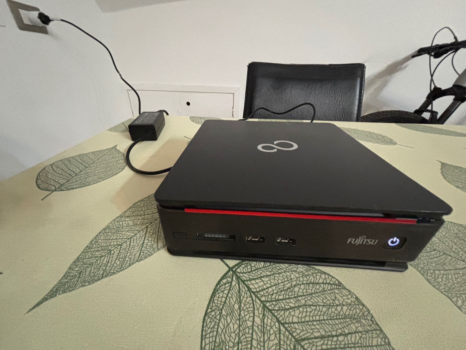 Mini computador de secretaria