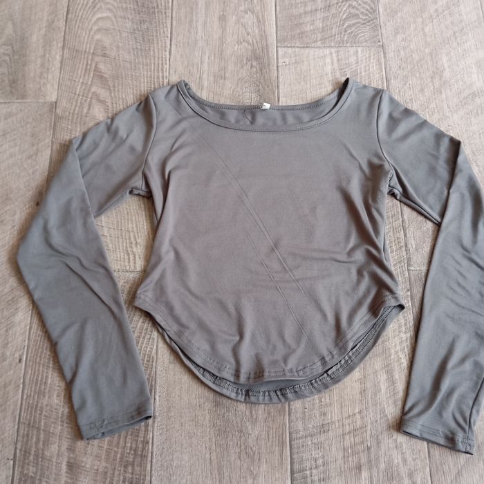 Кофта з відкритим животом