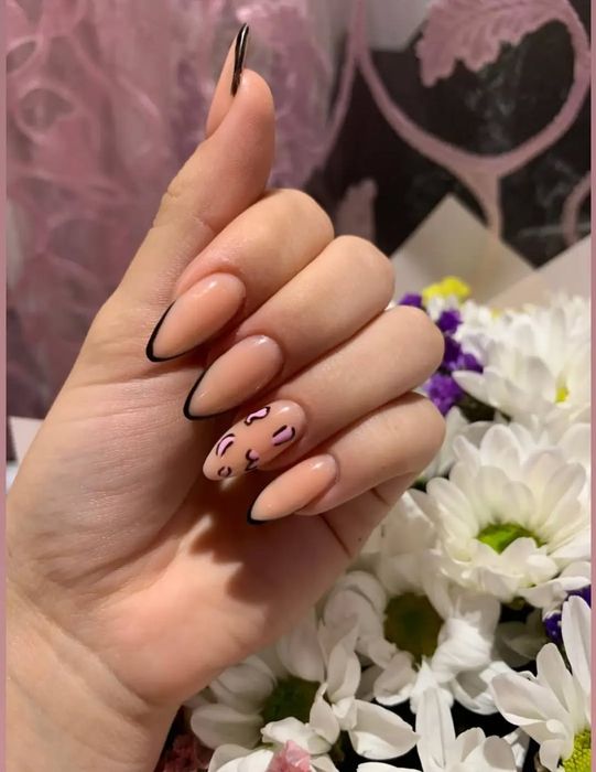 Манікюр у місті Бровари