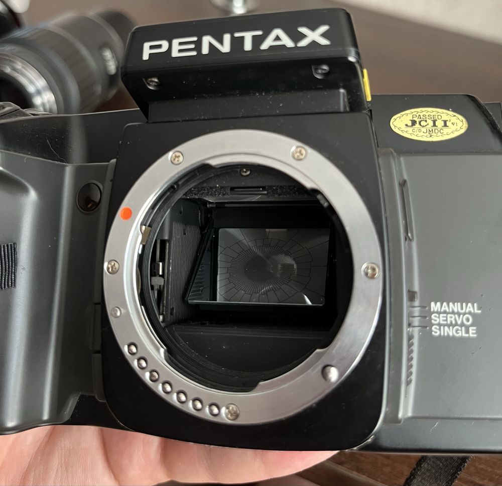 Pentax SFX (SF-1) + об'єктив Pentax-F 70-210mm f/4-5.6