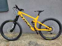 Trek Remedy 9.8 ,L,27.5,karbon,Nowy