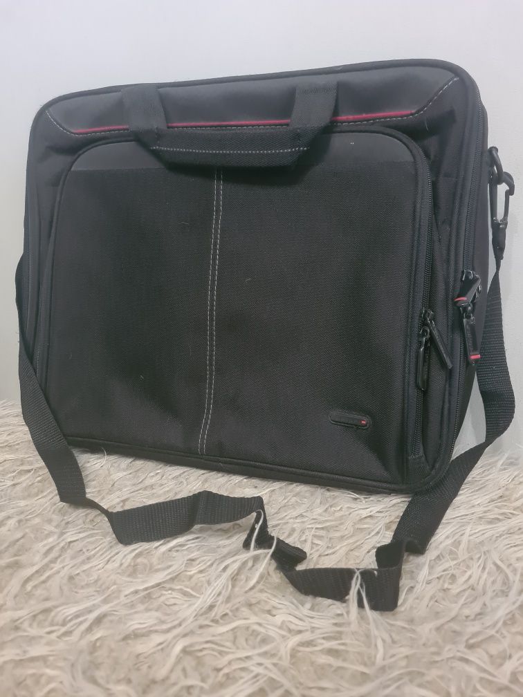 Torba do laptopa/ notebooka Targus- jak nowa ! Targus Classic Clamshel