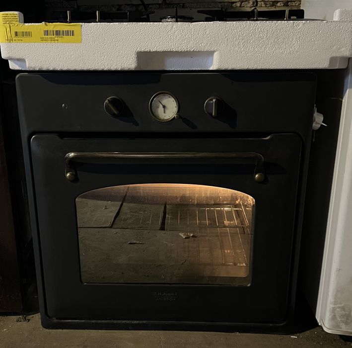 Продам  духовку