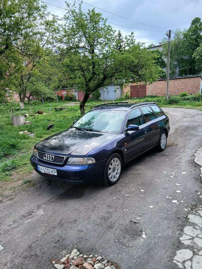 Продам автомобиль.