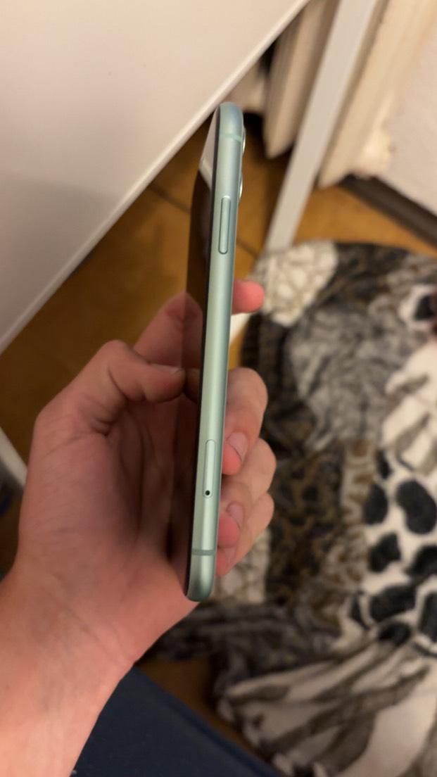 iPhone 11 stan dobry