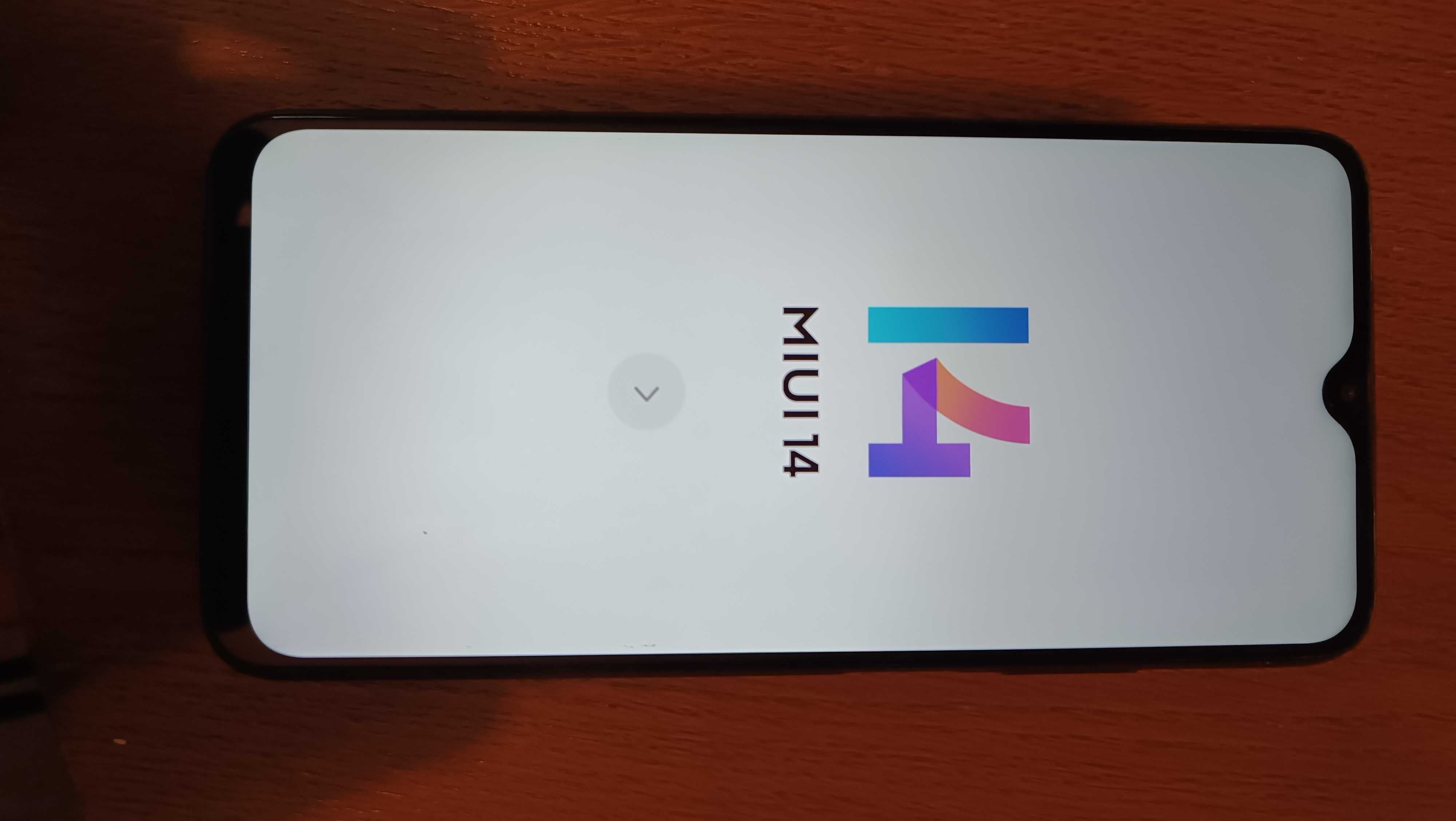 Smartfon Xiaomi Redmi 9T czarny, stan b. dobry