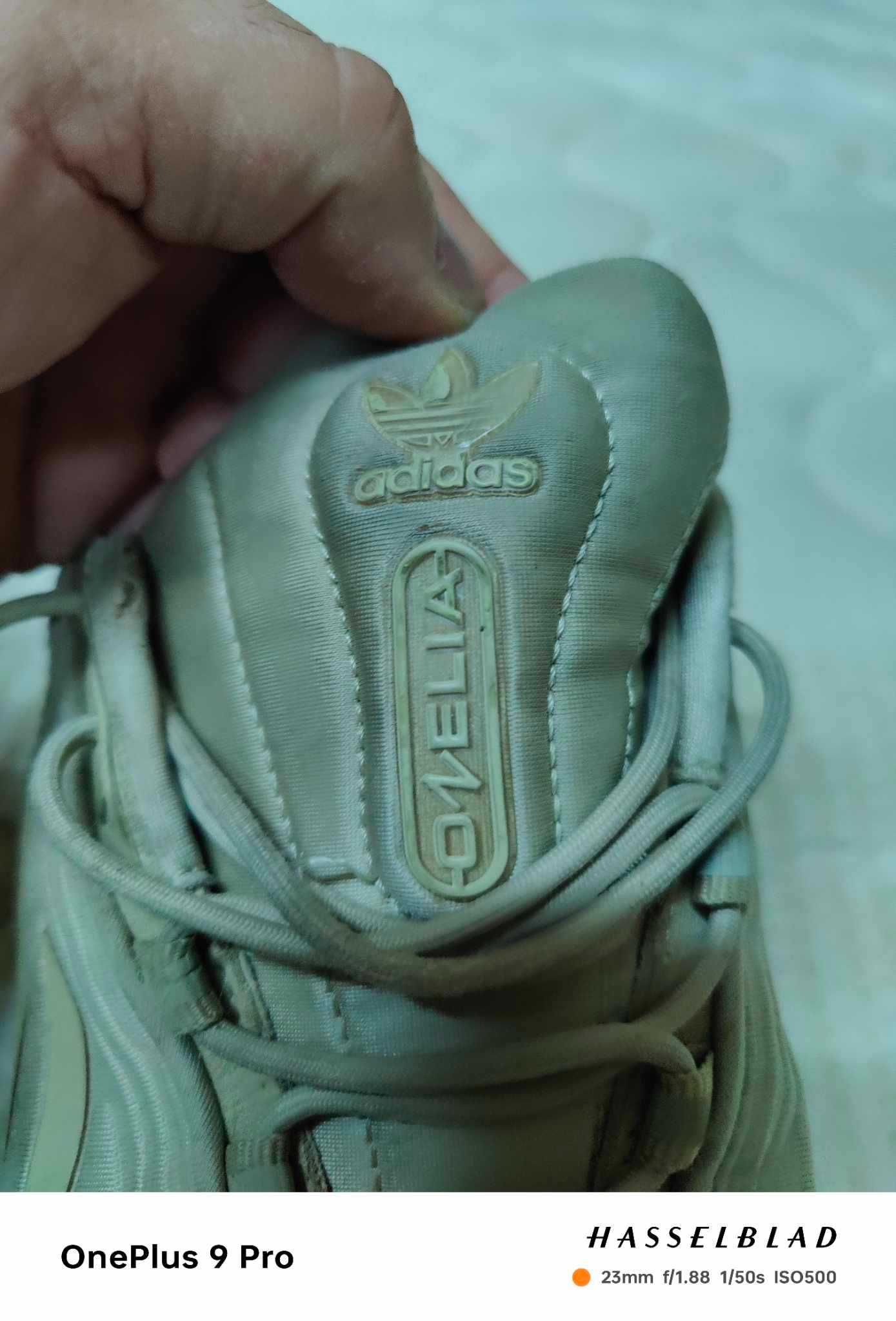 Tênis Adidas Ozelia tam. 42 em muito bom estado