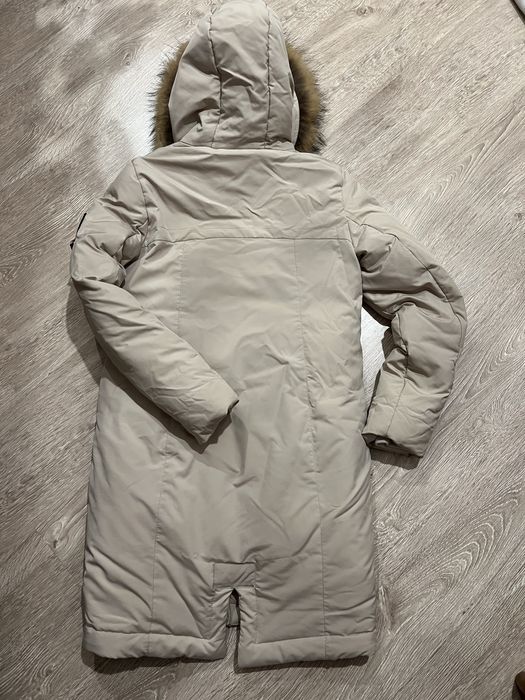 Пуховик зимовий жіночий