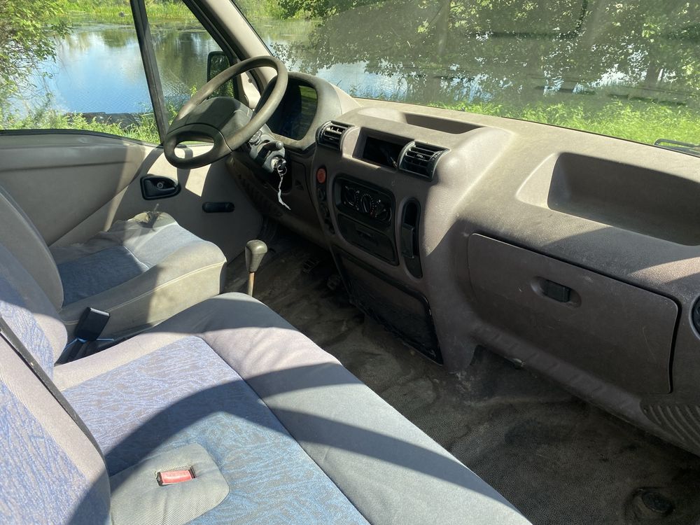 Renault Master 2.8 DTI . Do Przewozu Zwierząt