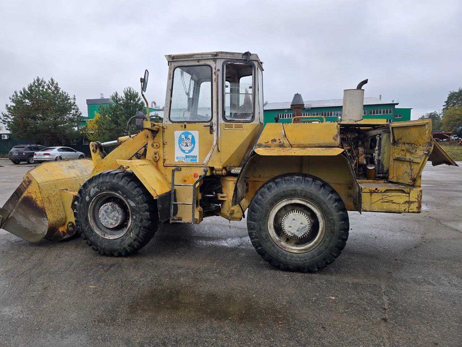 Фронтальний навантажувач LIEBHERR L521