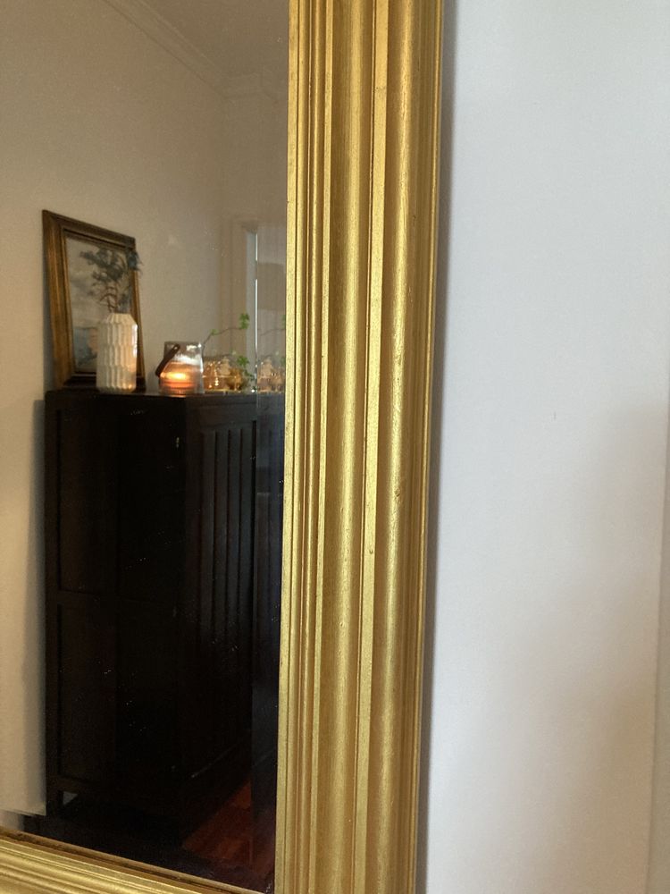 Espelho dourado antigo