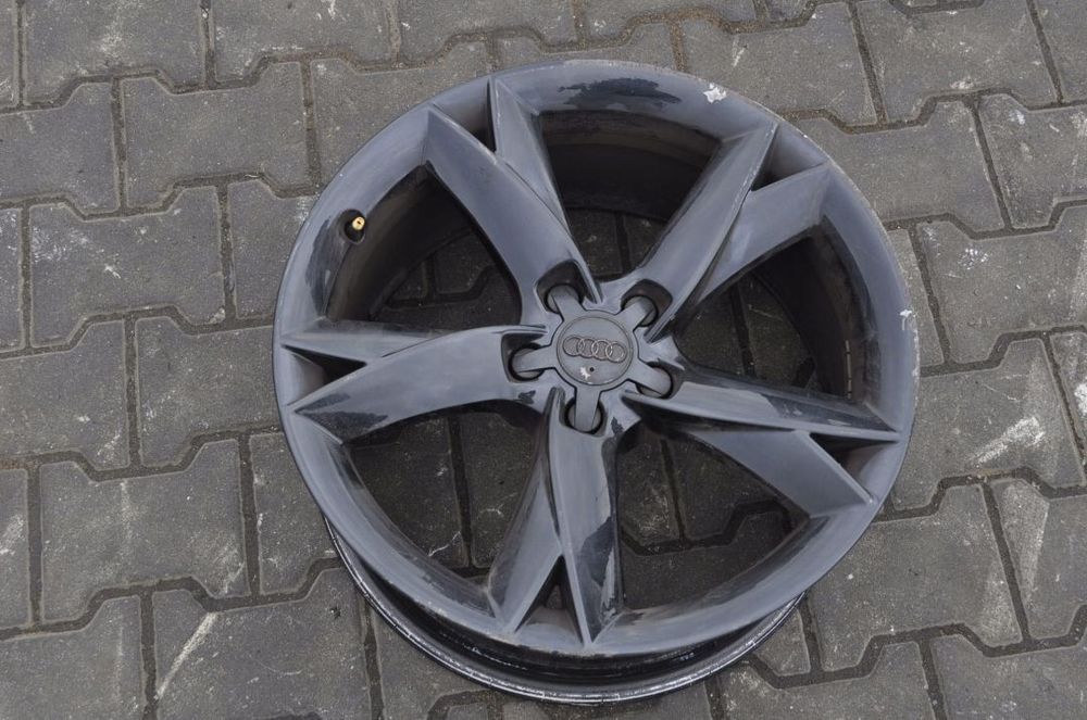 AUDI FELGA 19x8,5J ET32  5X112 8T0601025F