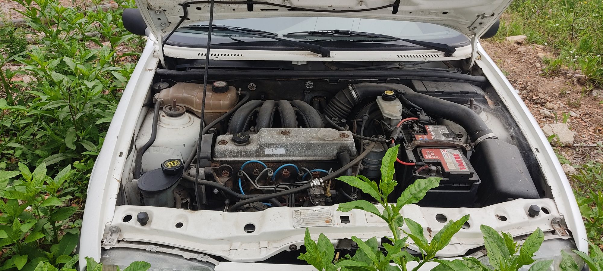 Fiesta 1.8d Boss peças a venda