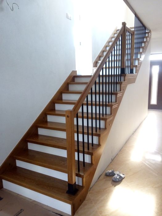 Schody drewniane na beton,ażurowe,modułowe.