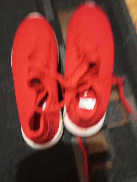 Buty sportowe czerwone