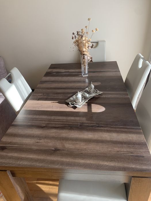 Mesa jantar extensível (6-8 pessoas) como nova