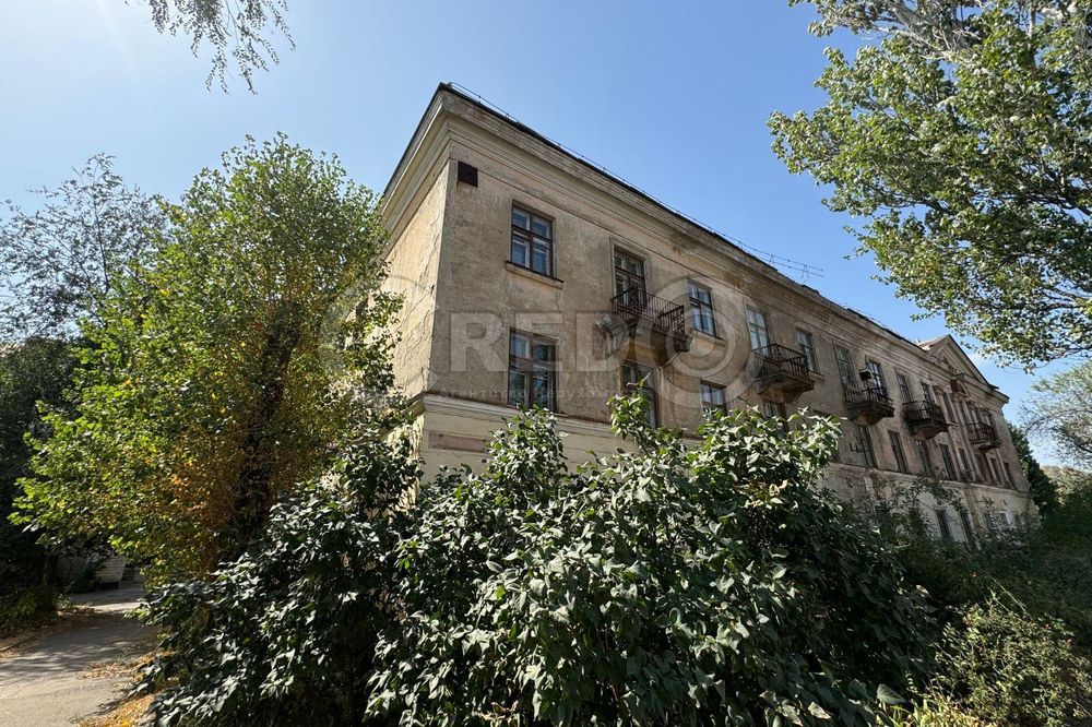 Продаж окремої 3-х поверхової будівлі, р-н Фрунзе