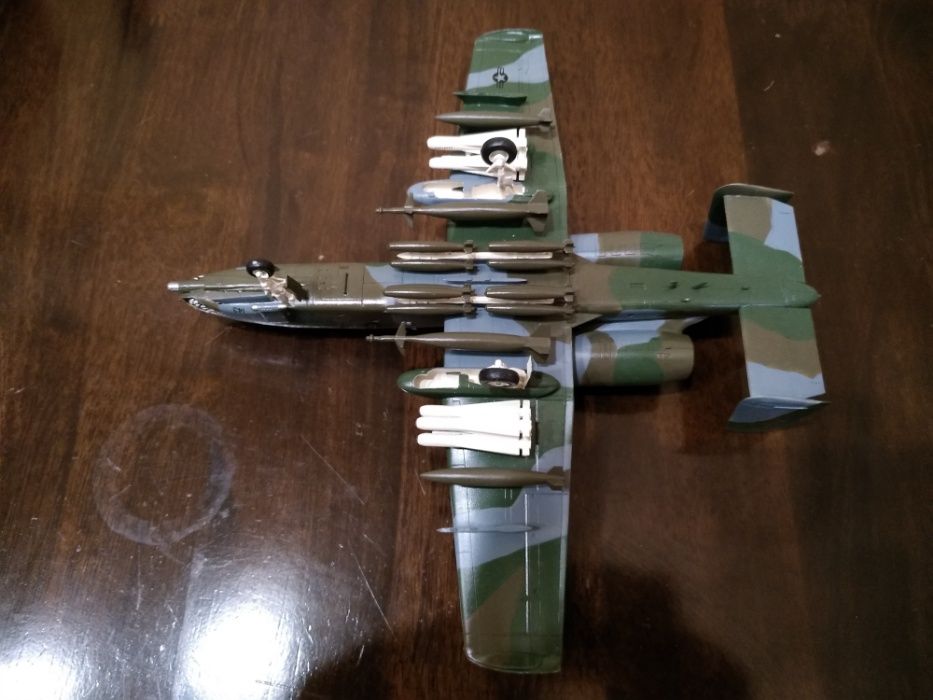 Модель самолёта a-10 thunderbolt academy 1/72