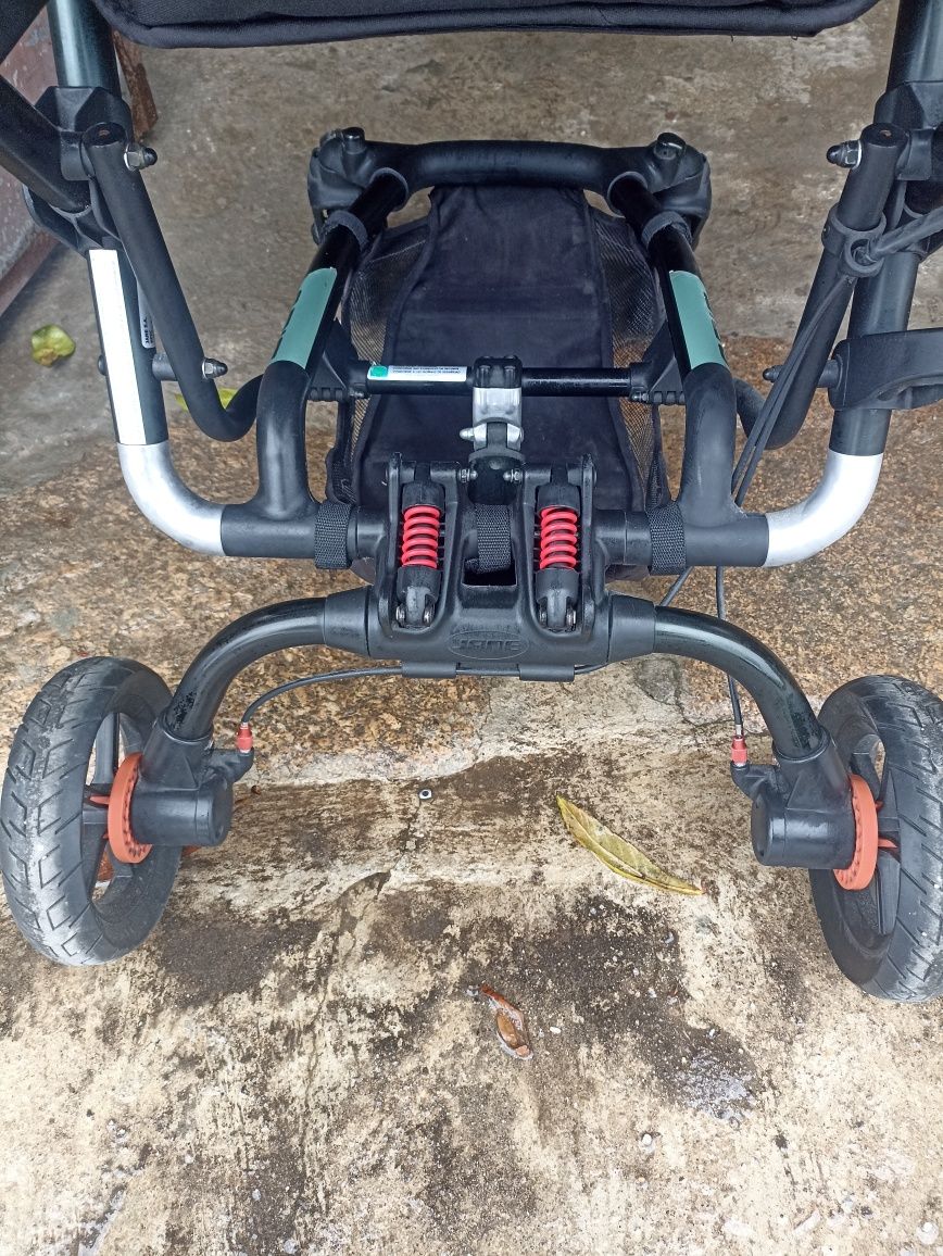 Carrinho de passeio da Jane com alcofa