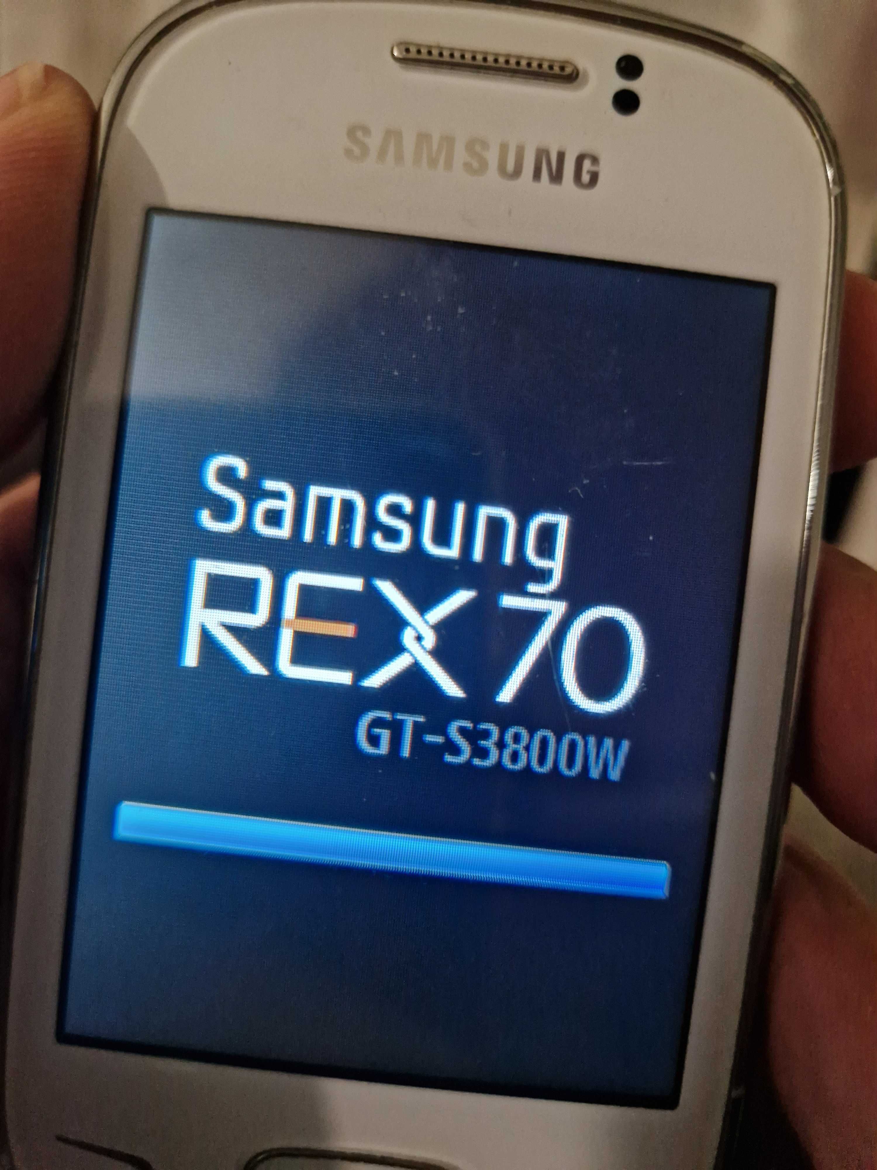 Samsung rex 70 muito bom, a funcionar direitinho.