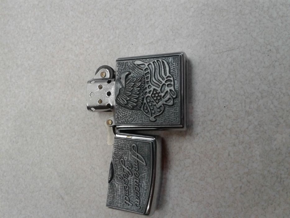 зажигалка Zippo American Legend