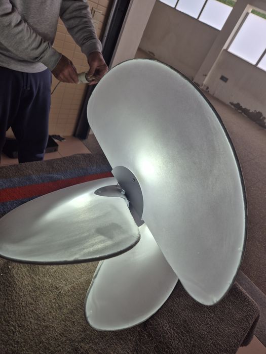 Candeeiro de teto led