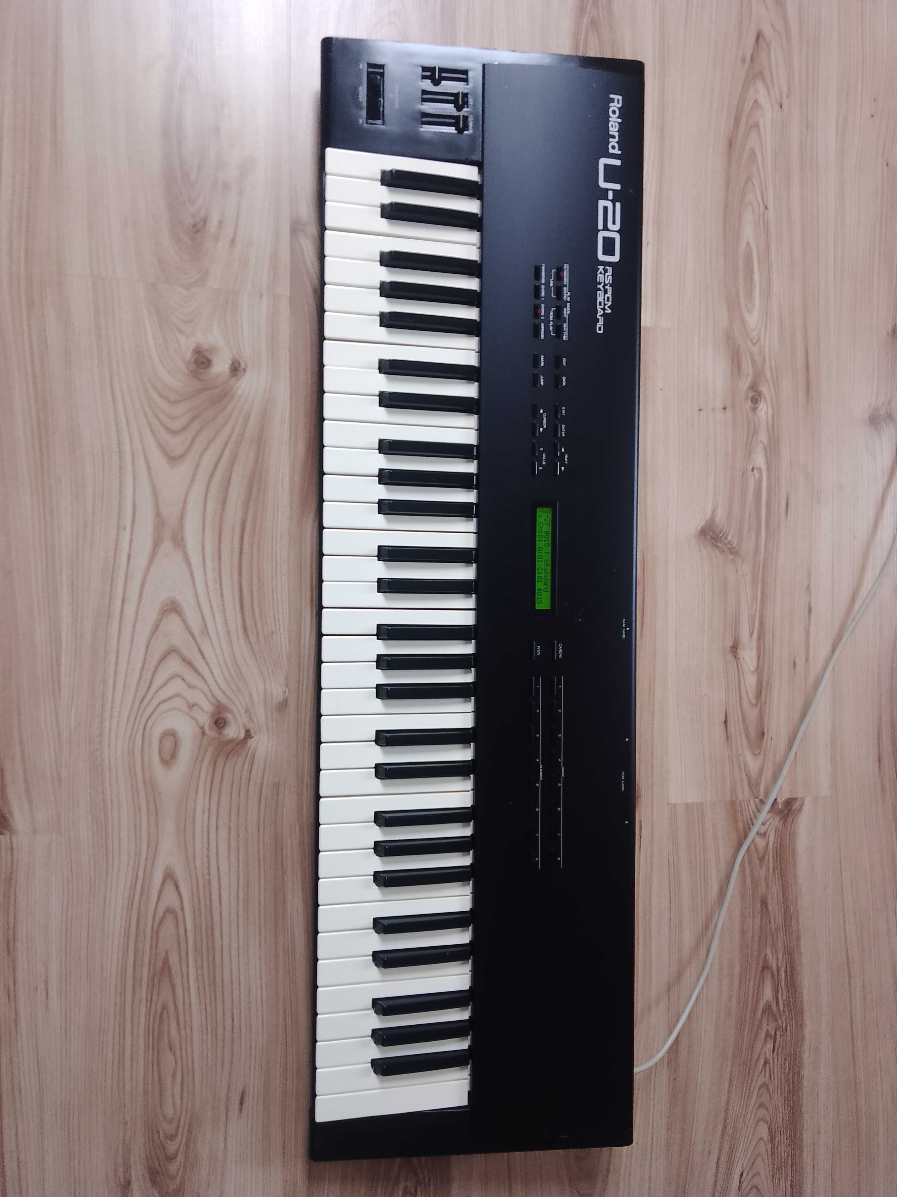 Roland U 20 sentyzator vintage