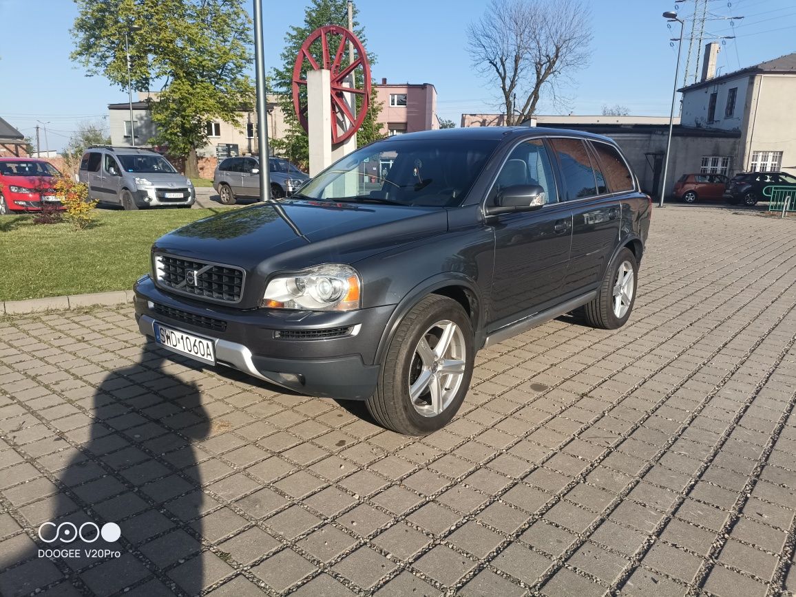 Volvo XC90 2.4d D5 AWD 4x4 R-Design bezwypadkowy