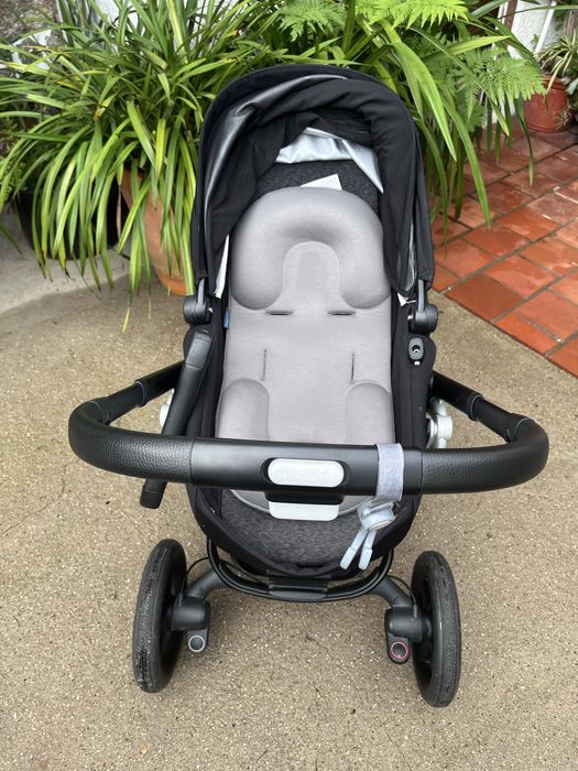 Carrinho, babycoque e isofix bébé-confort