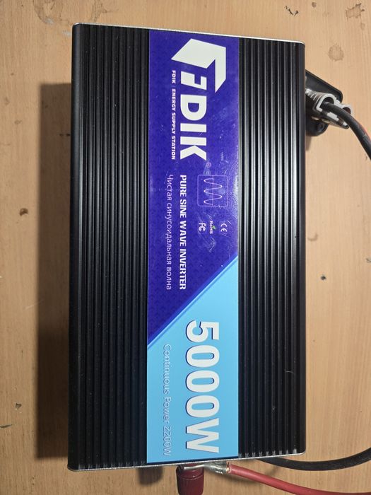 Przetwornica/inwerter 24-230 V 50Hz 2200 W