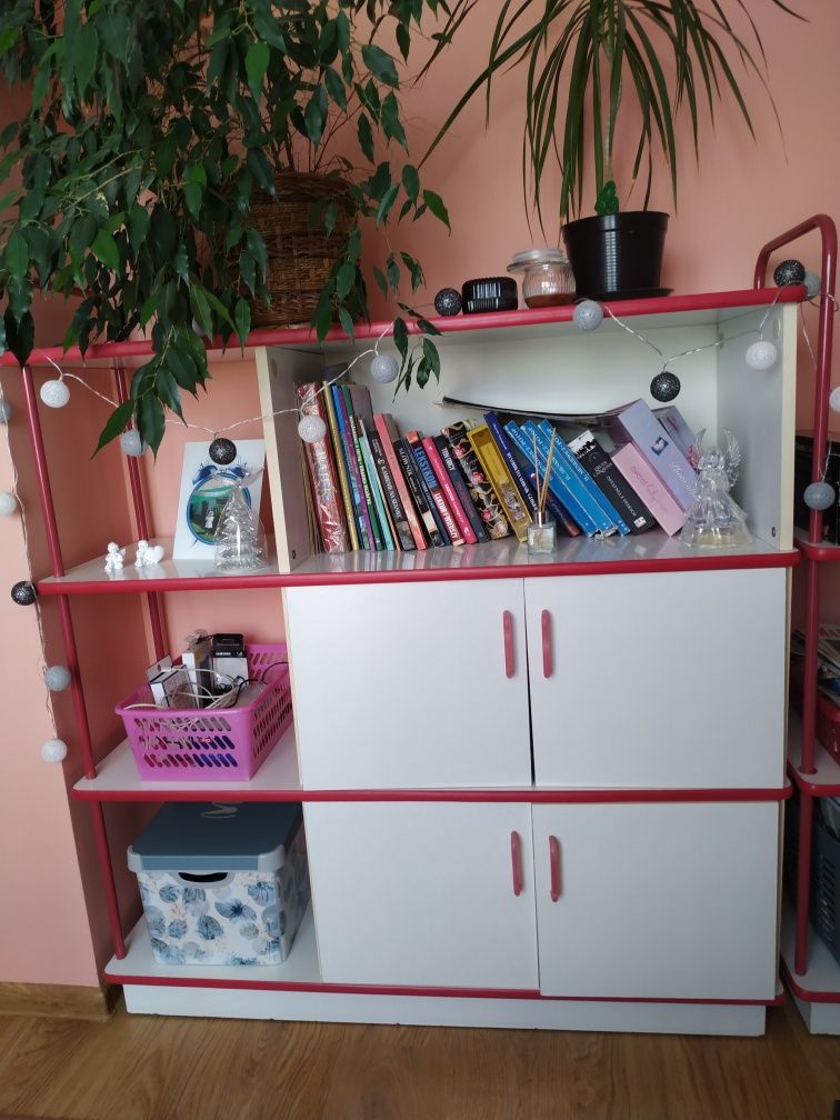 Komplet mebli dziewczęcych