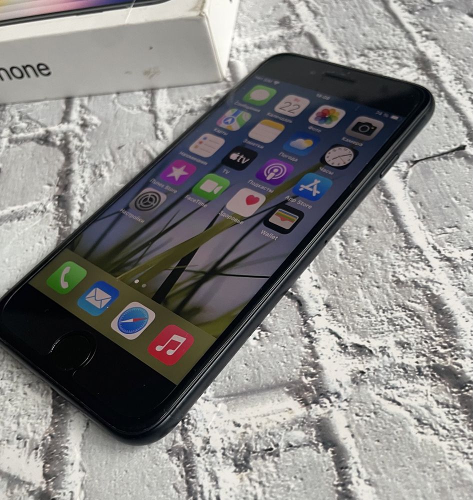 iPhone SE 2022 Midnight Neverlock