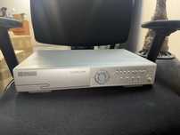 Wideorejestrator na 4 kamery AVTECH 4CH MPEG 4 DVR z dyskiem 250 GB