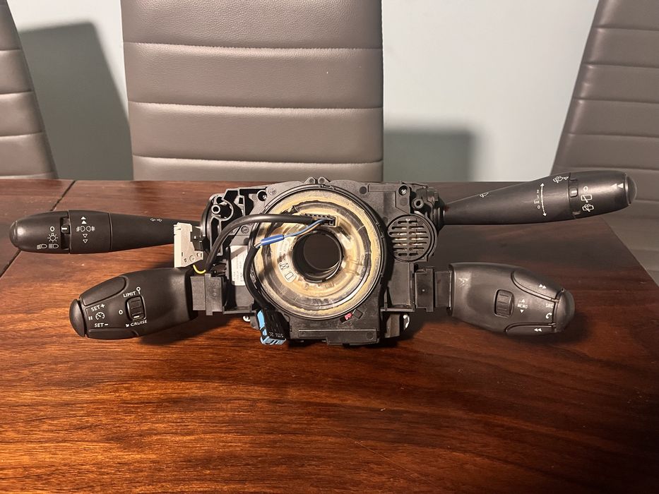 Na sprzedaż przełącznik zespolony część montowana za kierownicą