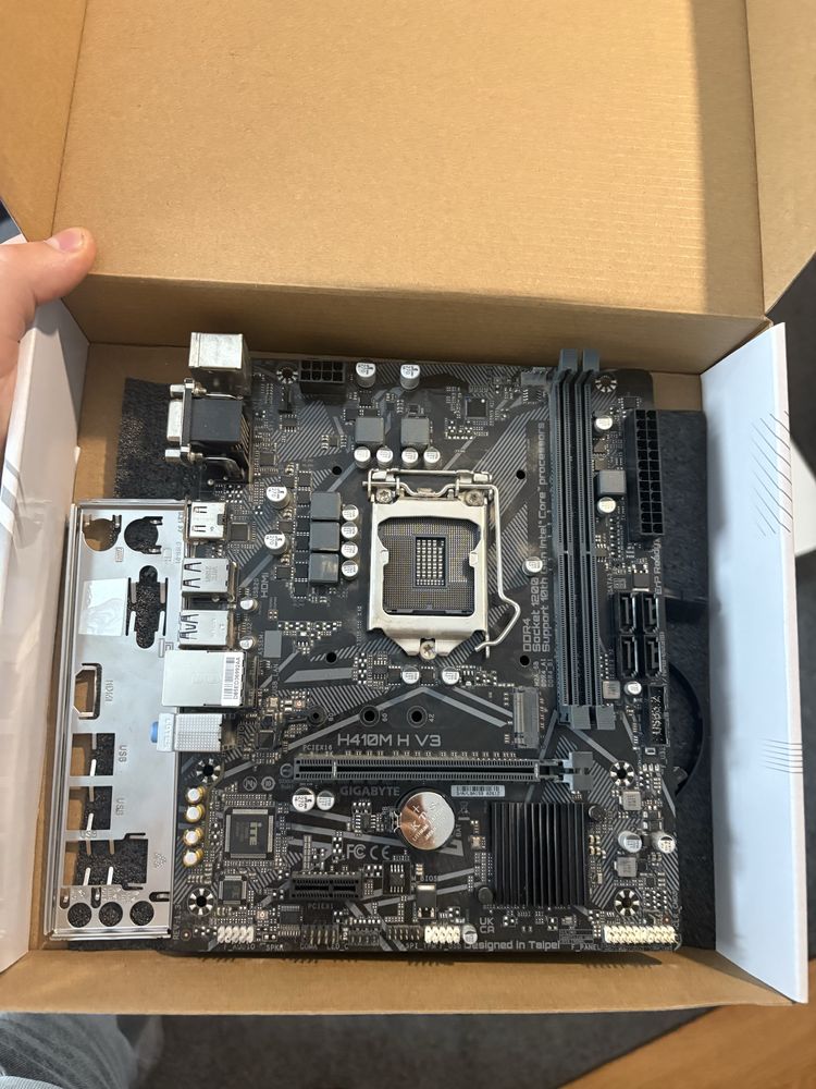 Zestaw procesor i3 10100 + H410M H V3