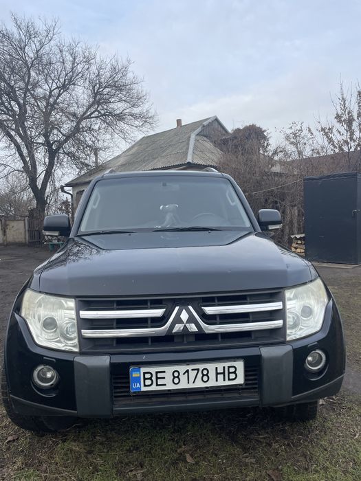 Продам Pajero Grand Wagon 4
